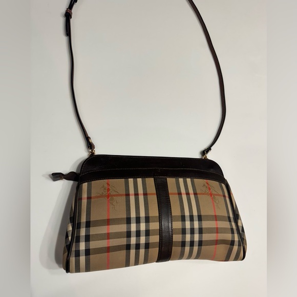 Burberry crossbody bag with provided sling - Picture 4 of 16